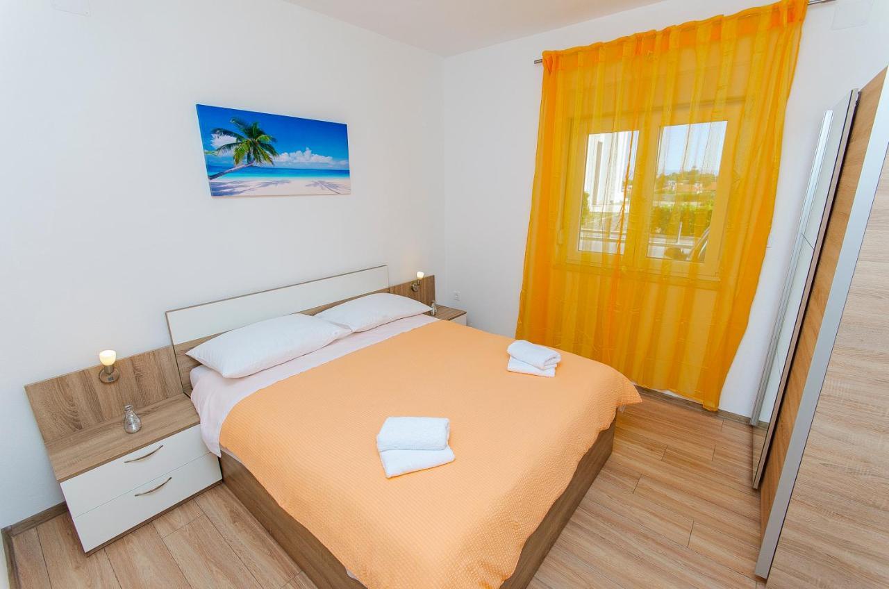 Apartment Matea Split Bagian luar foto