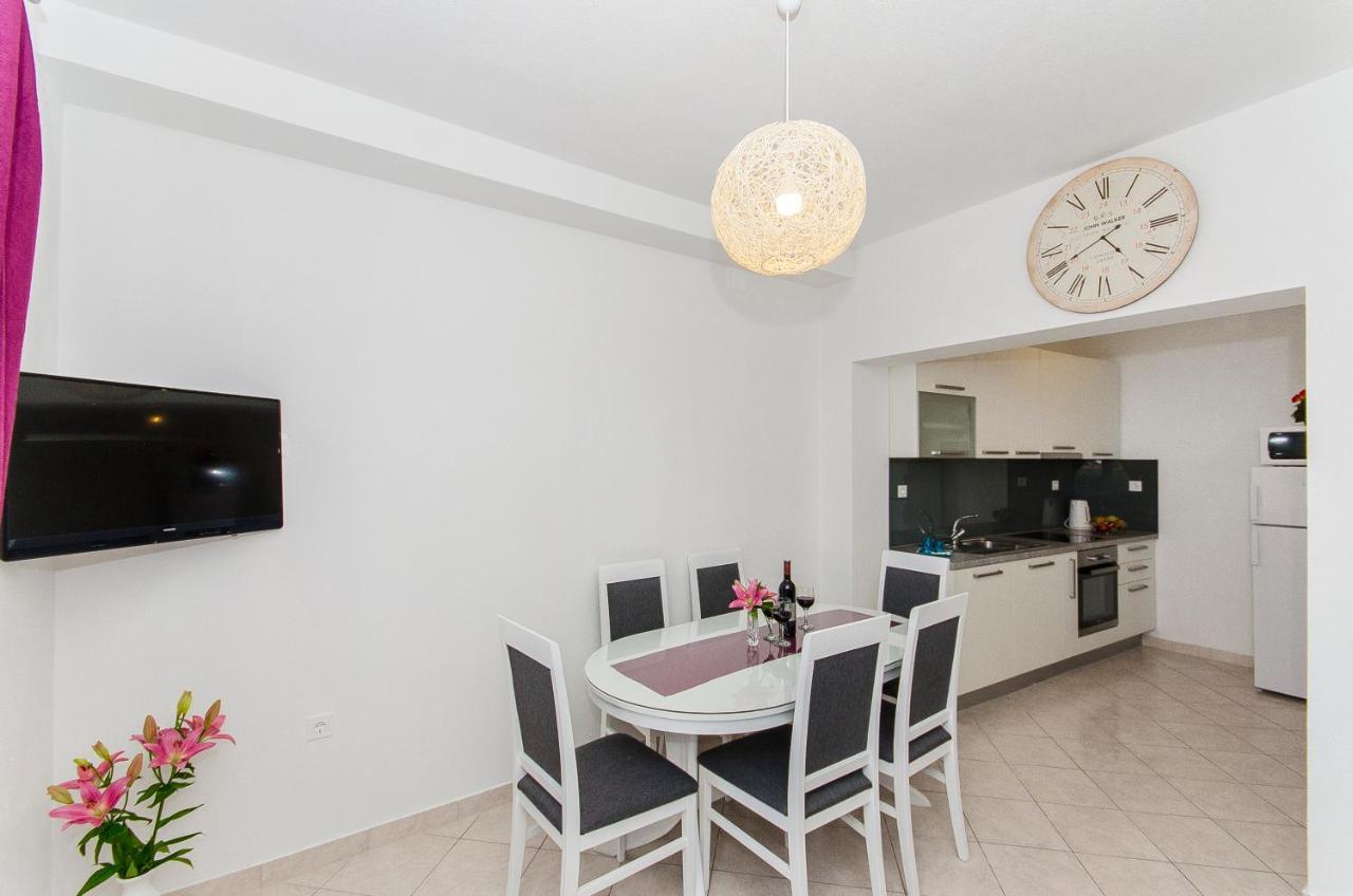 Apartment Matea Split Bagian luar foto