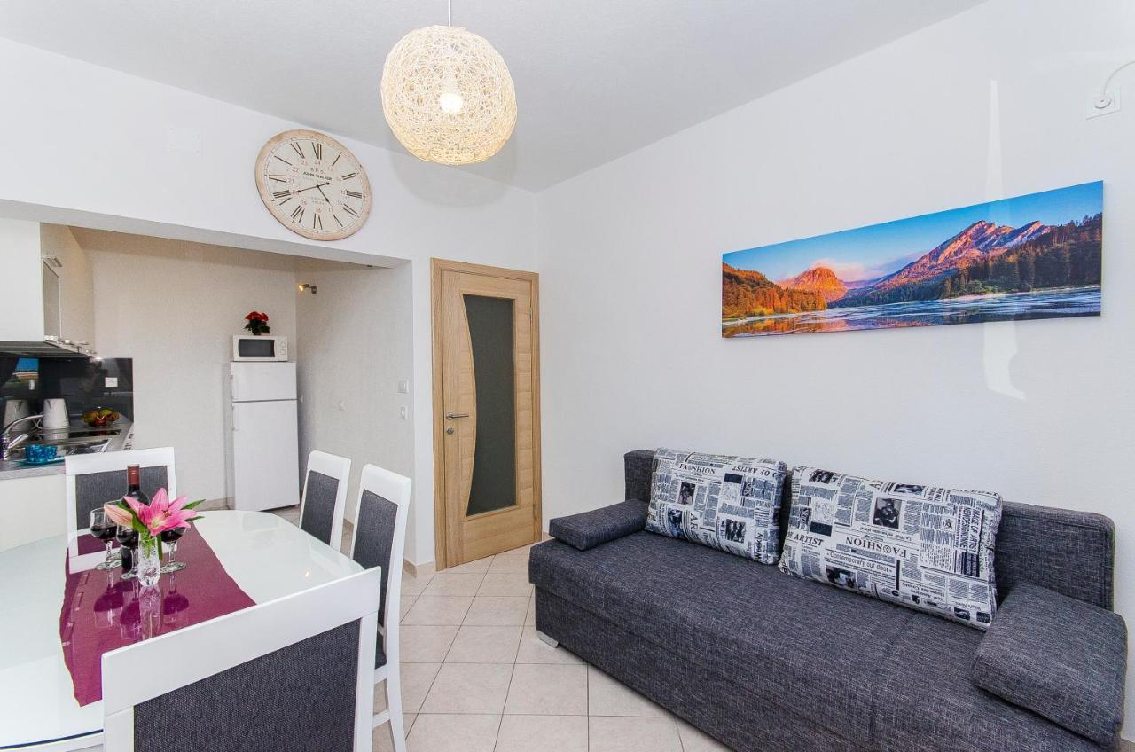 Apartment Matea Split Bagian luar foto